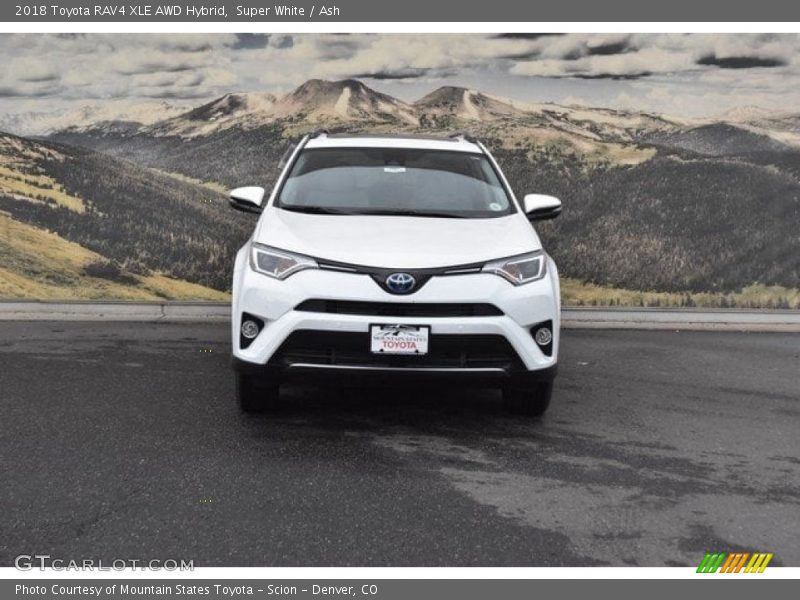 Super White / Ash 2018 Toyota RAV4 XLE AWD Hybrid