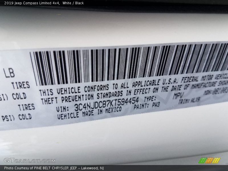 White / Black 2019 Jeep Compass Limited 4x4