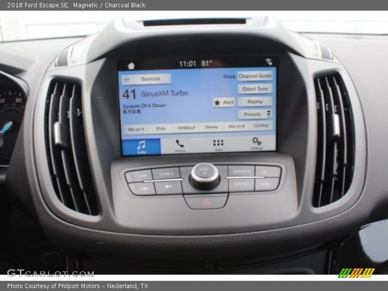 Magnetic / Charcoal Black 2018 Ford Escape SE
