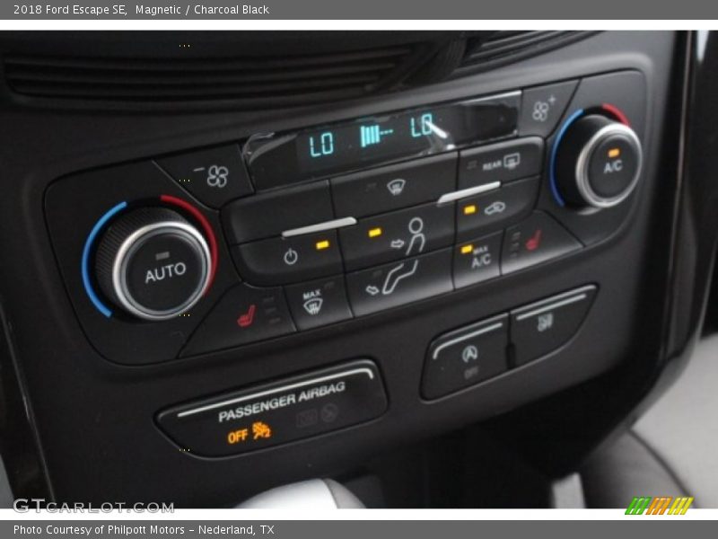 Magnetic / Charcoal Black 2018 Ford Escape SE
