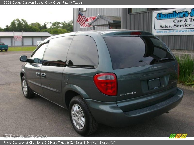 Onyx Green Pearl / Taupe 2002 Dodge Caravan Sport