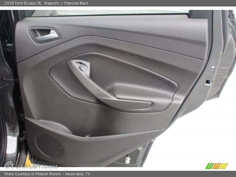 Magnetic / Charcoal Black 2018 Ford Escape SE