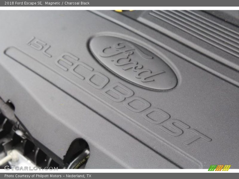 Magnetic / Charcoal Black 2018 Ford Escape SE
