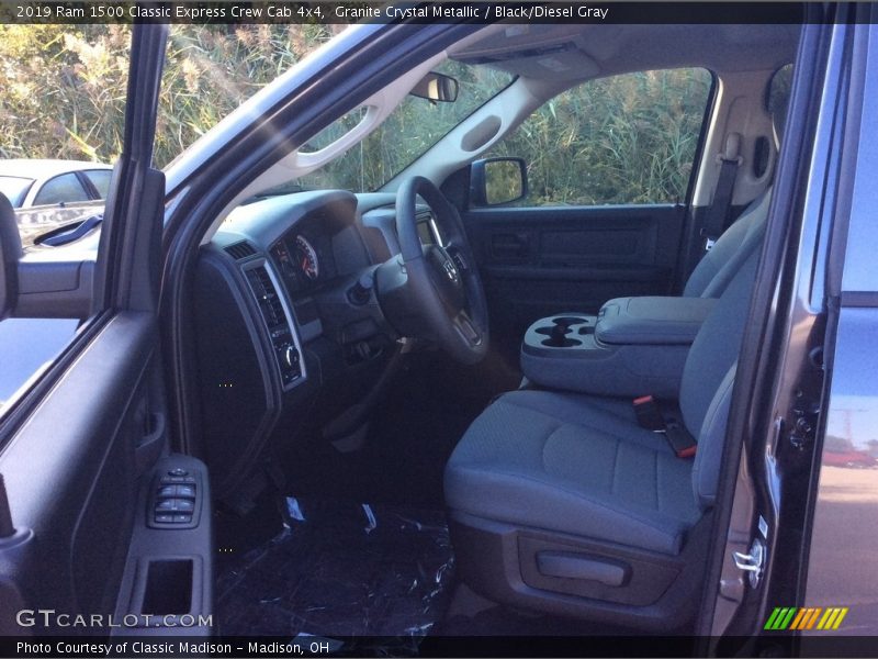 Granite Crystal Metallic / Black/Diesel Gray 2019 Ram 1500 Classic Express Crew Cab 4x4