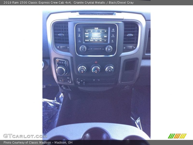 Granite Crystal Metallic / Black/Diesel Gray 2019 Ram 1500 Classic Express Crew Cab 4x4