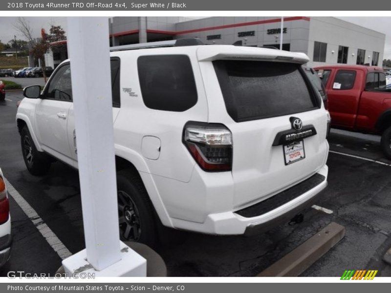 Super White / Black 2018 Toyota 4Runner TRD Off-Road 4x4