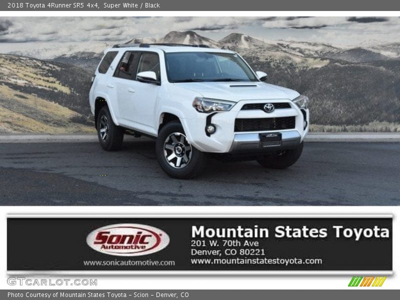 Super White / Black 2018 Toyota 4Runner SR5 4x4