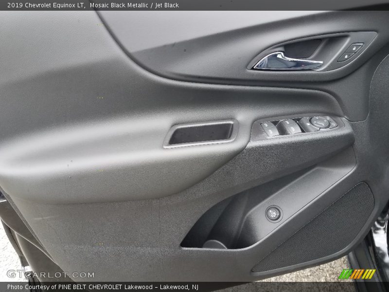 Mosaic Black Metallic / Jet Black 2019 Chevrolet Equinox LT