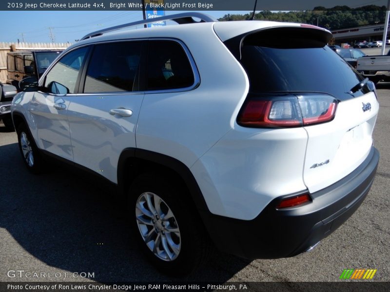 Bright White / Black/Light Frost Beige 2019 Jeep Cherokee Latitude 4x4