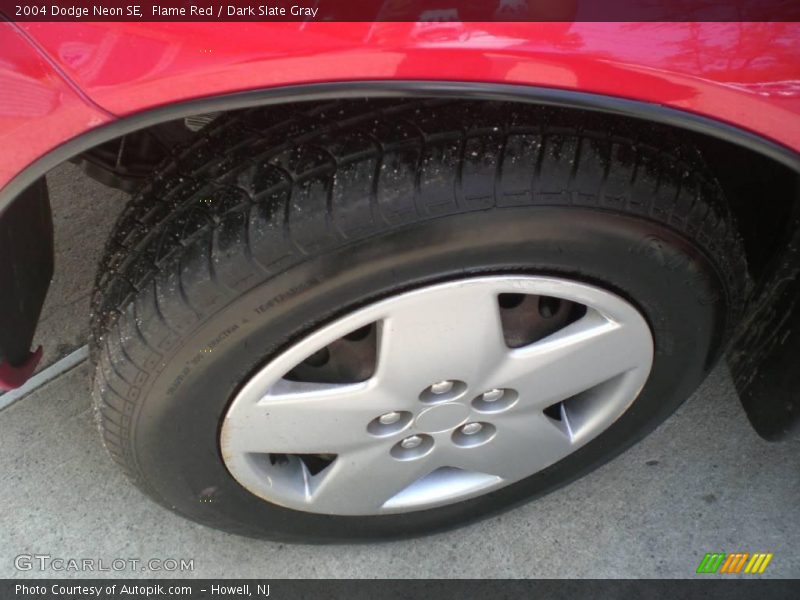Flame Red / Dark Slate Gray 2004 Dodge Neon SE