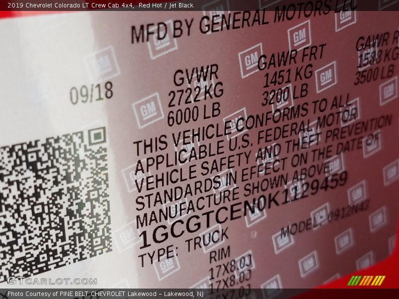 Red Hot / Jet Black 2019 Chevrolet Colorado LT Crew Cab 4x4