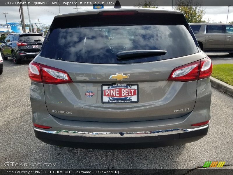 Pepperdust Metallic / Jet Black 2019 Chevrolet Equinox LT AWD