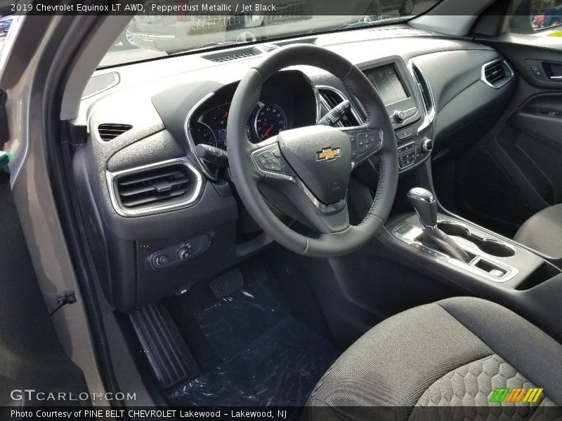 Pepperdust Metallic / Jet Black 2019 Chevrolet Equinox LT AWD