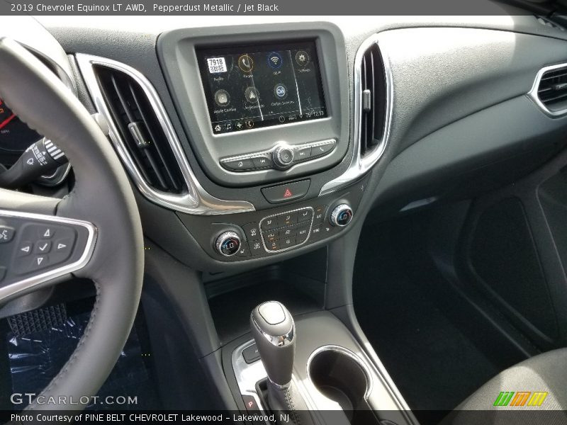 Pepperdust Metallic / Jet Black 2019 Chevrolet Equinox LT AWD