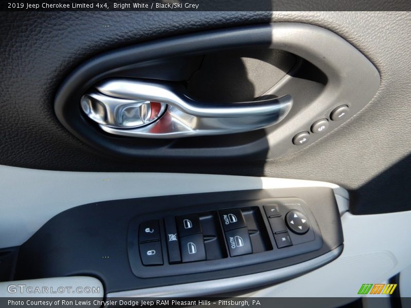 Bright White / Black/Ski Grey 2019 Jeep Cherokee Limited 4x4