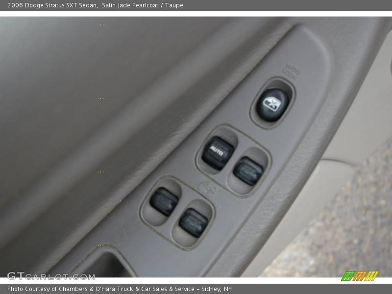Satin Jade Pearlcoat / Taupe 2006 Dodge Stratus SXT Sedan