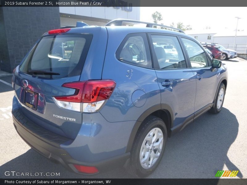 Horizon Blue Pearl / Gray 2019 Subaru Forester 2.5i