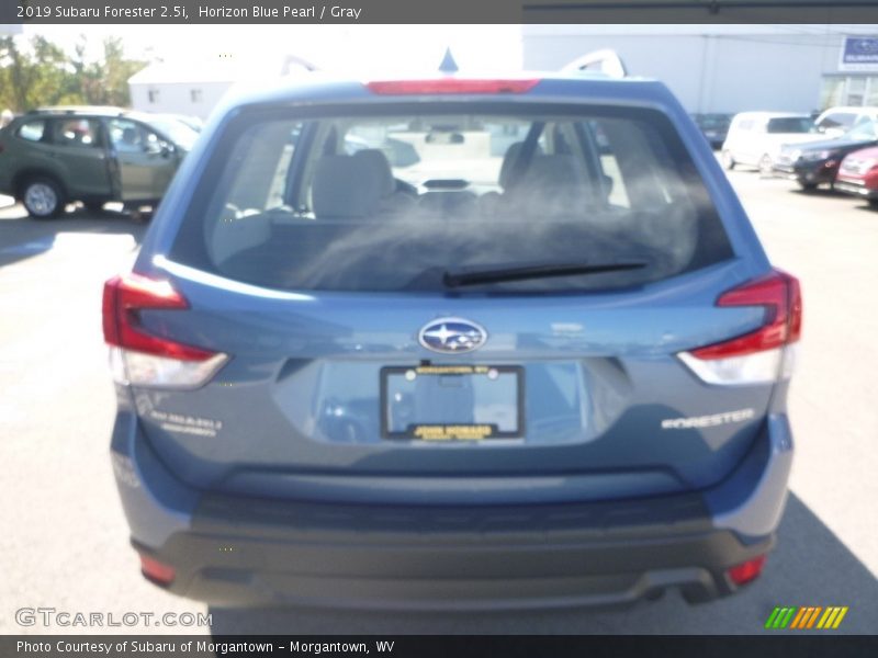 Horizon Blue Pearl / Gray 2019 Subaru Forester 2.5i