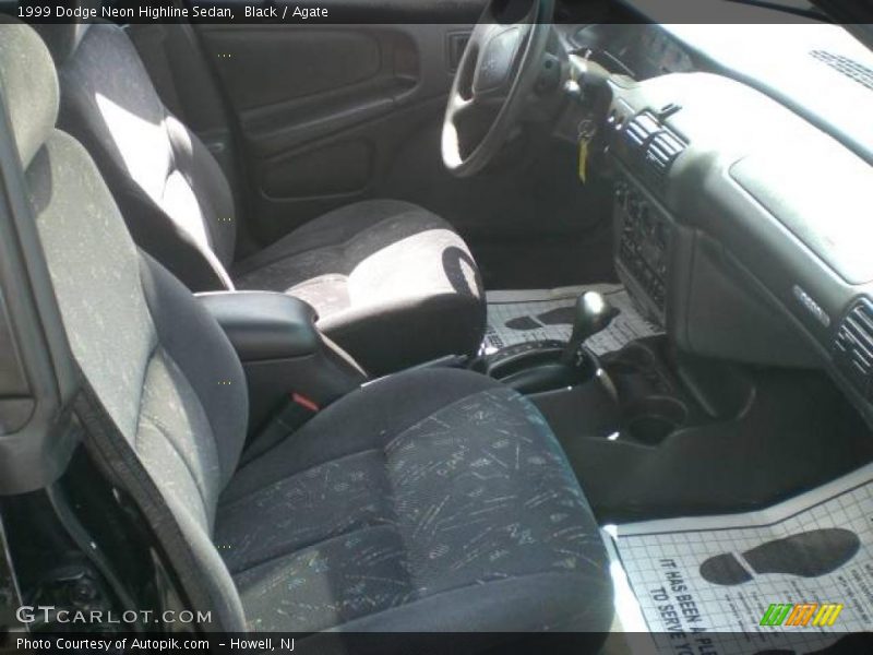 Black / Agate 1999 Dodge Neon Highline Sedan