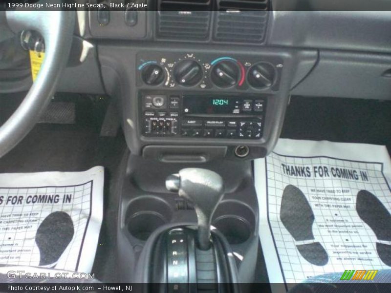 Black / Agate 1999 Dodge Neon Highline Sedan