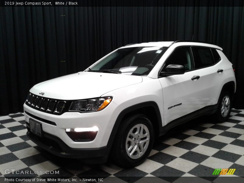 White / Black 2019 Jeep Compass Sport