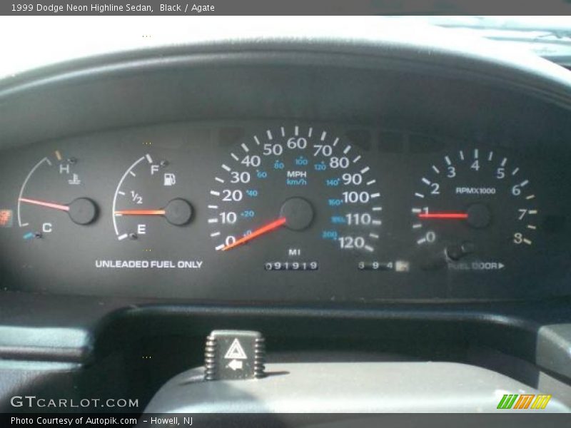 Black / Agate 1999 Dodge Neon Highline Sedan