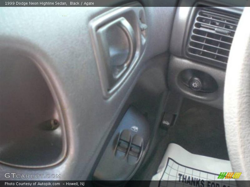 Black / Agate 1999 Dodge Neon Highline Sedan