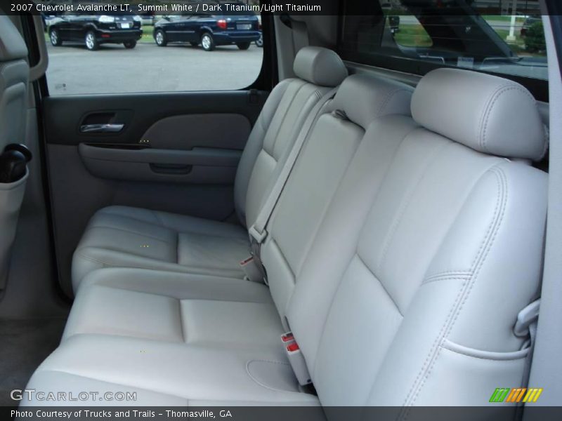 Summit White / Dark Titanium/Light Titanium 2007 Chevrolet Avalanche LT