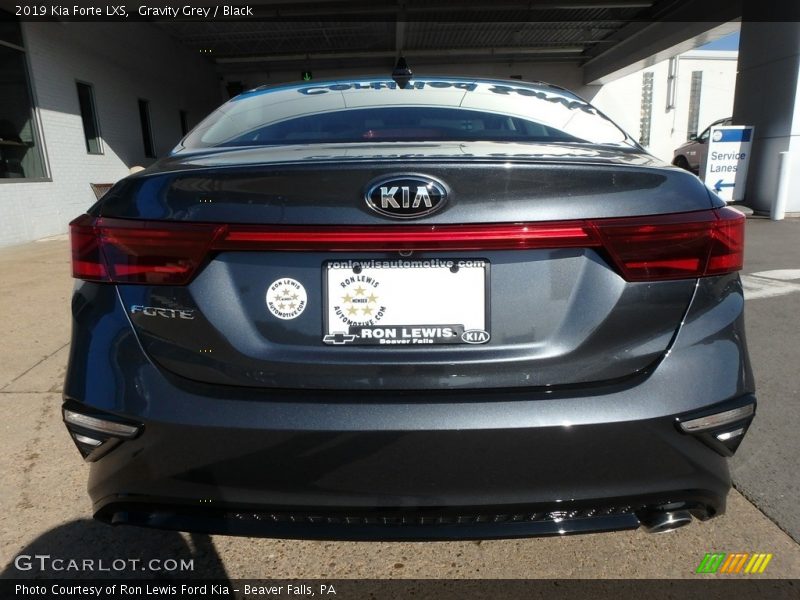 Gravity Grey / Black 2019 Kia Forte LXS