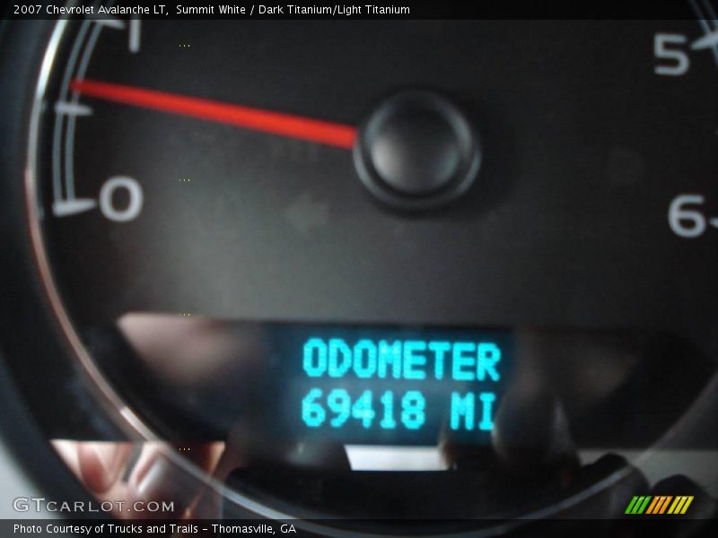 Summit White / Dark Titanium/Light Titanium 2007 Chevrolet Avalanche LT
