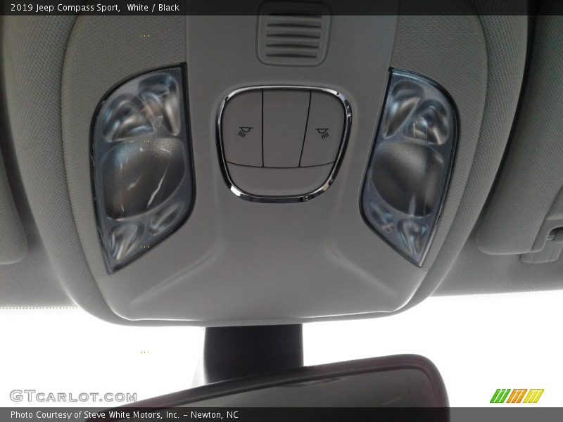 White / Black 2019 Jeep Compass Sport