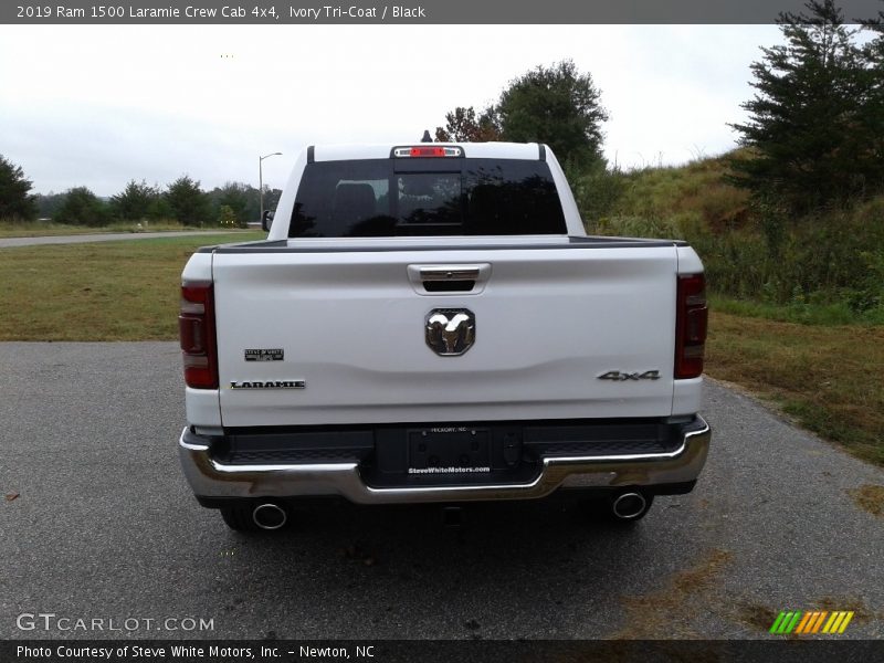 Ivory Tri–Coat / Black 2019 Ram 1500 Laramie Crew Cab 4x4