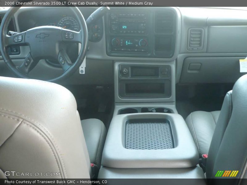 Summit White / Medium Gray 2006 Chevrolet Silverado 3500 LT Crew Cab Dually