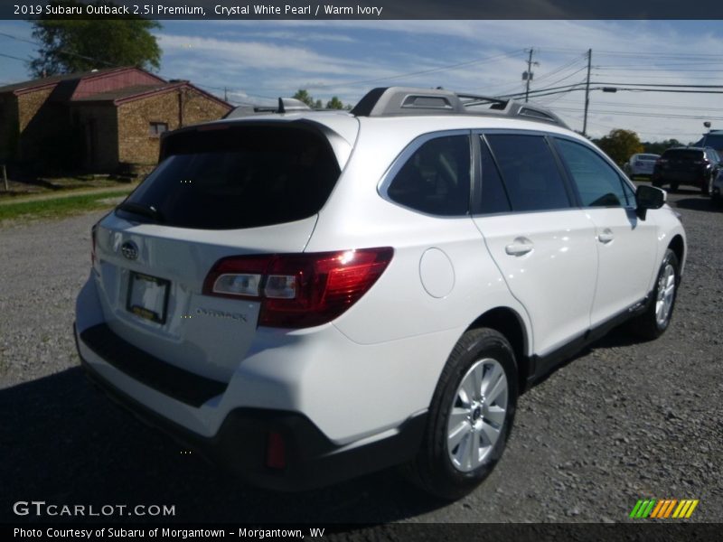 Crystal White Pearl / Warm Ivory 2019 Subaru Outback 2.5i Premium