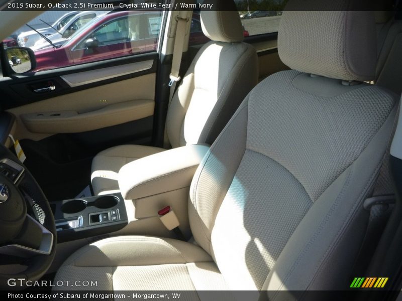 Crystal White Pearl / Warm Ivory 2019 Subaru Outback 2.5i Premium