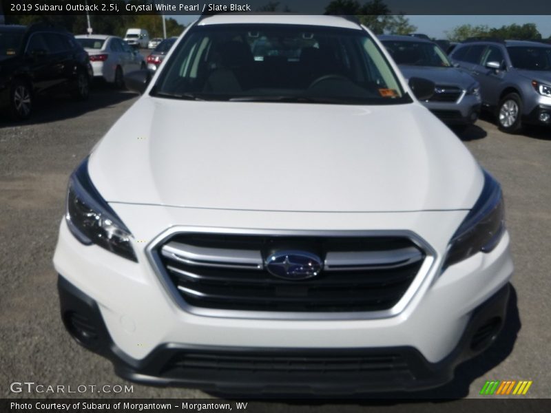 Crystal White Pearl / Slate Black 2019 Subaru Outback 2.5i