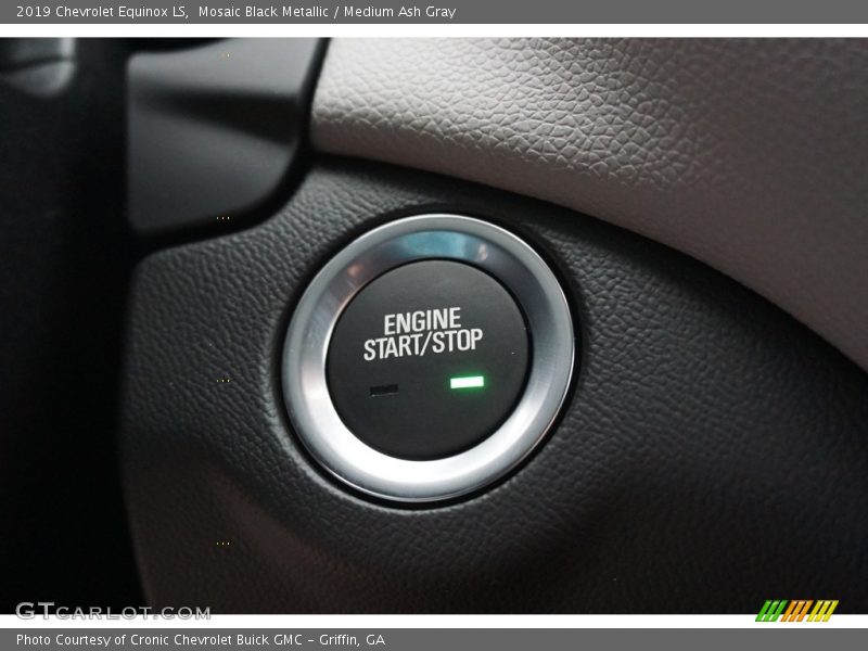 Mosaic Black Metallic / Medium Ash Gray 2019 Chevrolet Equinox LS
