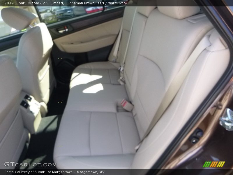 Cinnamon Brown Pearl / Warm Ivory 2019 Subaru Outback 2.5i Limited