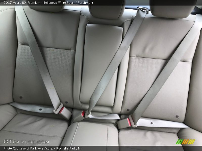 Bellanova White Pearl / Parchment 2017 Acura ILX Premium