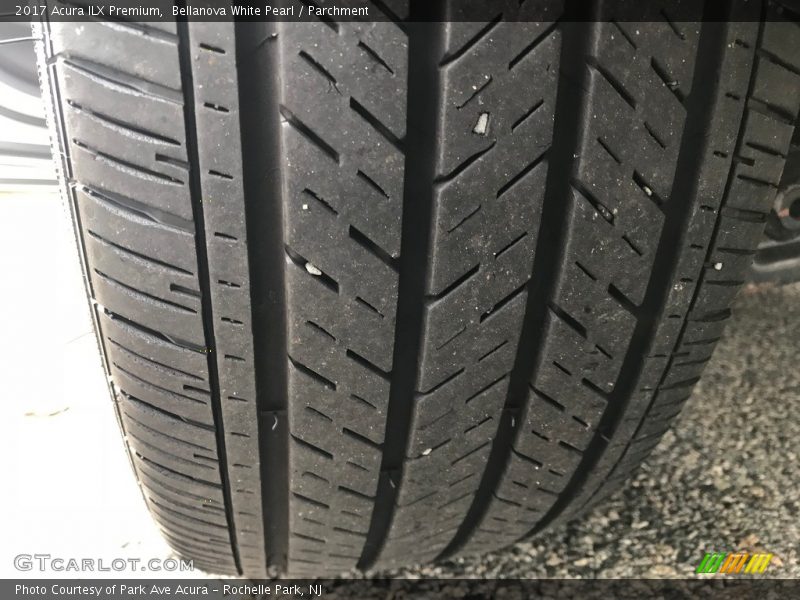 Bellanova White Pearl / Parchment 2017 Acura ILX Premium