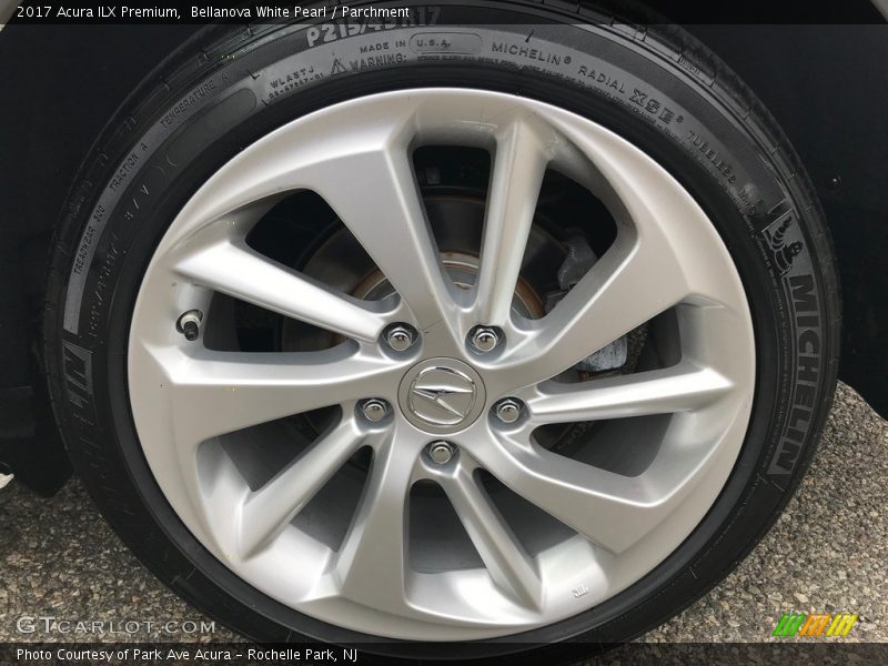 Bellanova White Pearl / Parchment 2017 Acura ILX Premium