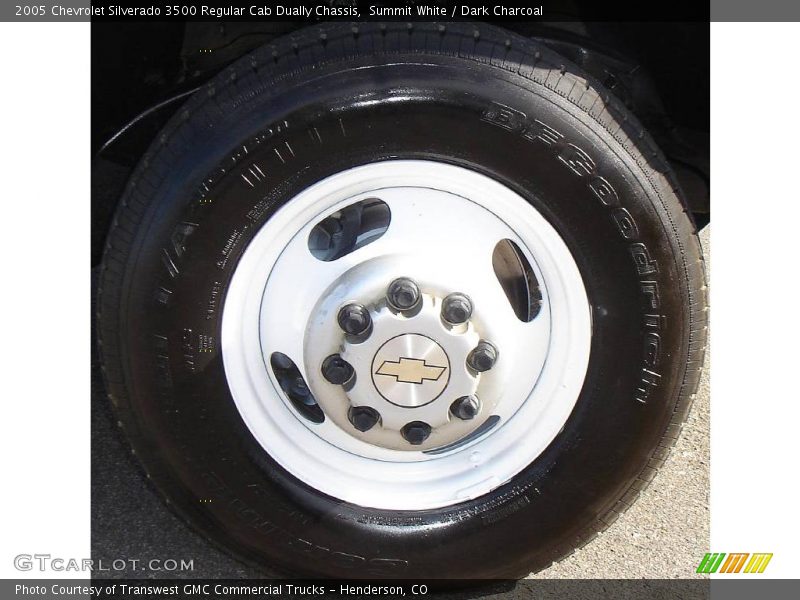 Summit White / Dark Charcoal 2005 Chevrolet Silverado 3500 Regular Cab Dually Chassis