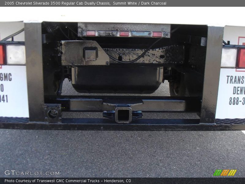 Summit White / Dark Charcoal 2005 Chevrolet Silverado 3500 Regular Cab Dually Chassis