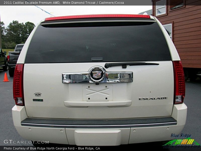 White Diamond Tricoat / Cashmere/Cocoa 2011 Cadillac Escalade Premium AWD