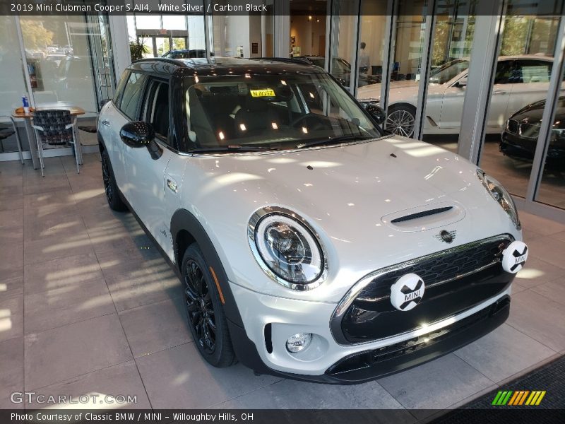 White Silver / Carbon Black 2019 Mini Clubman Cooper S All4