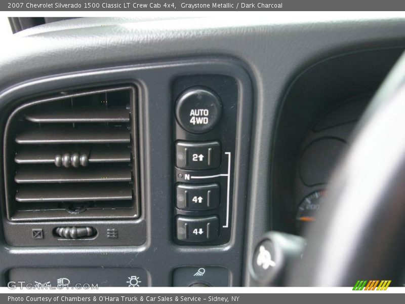 Graystone Metallic / Dark Charcoal 2007 Chevrolet Silverado 1500 Classic LT Crew Cab 4x4