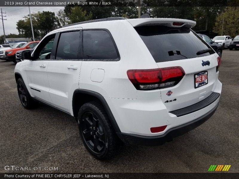 Bright White / Black 2019 Jeep Grand Cherokee Upland 4x4