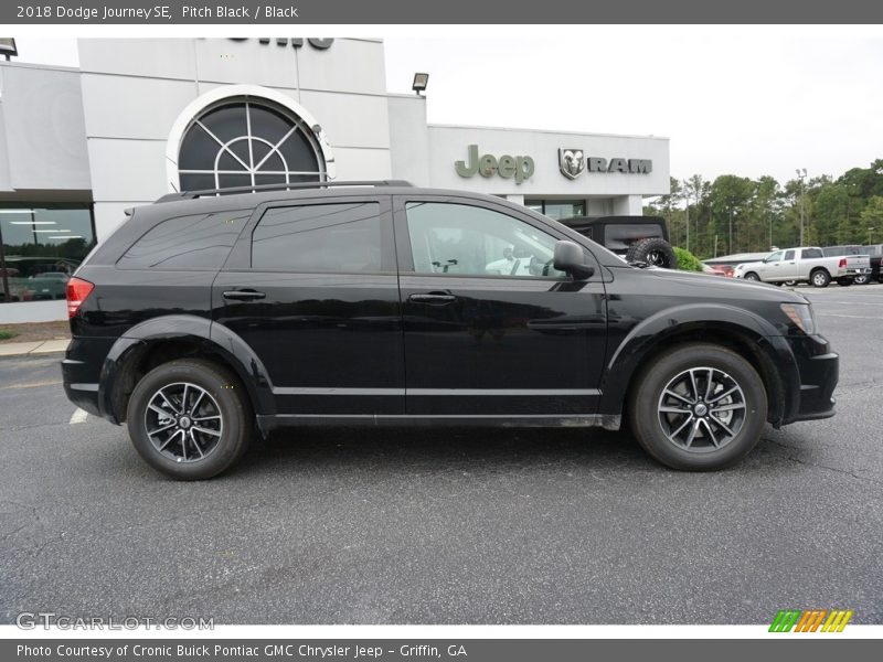 Pitch Black / Black 2018 Dodge Journey SE