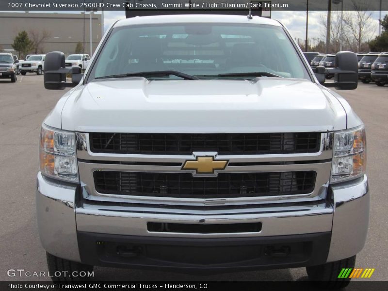Summit White / Light Titanium/Dark Titanium 2007 Chevrolet Silverado 2500HD Crew Cab Chassis