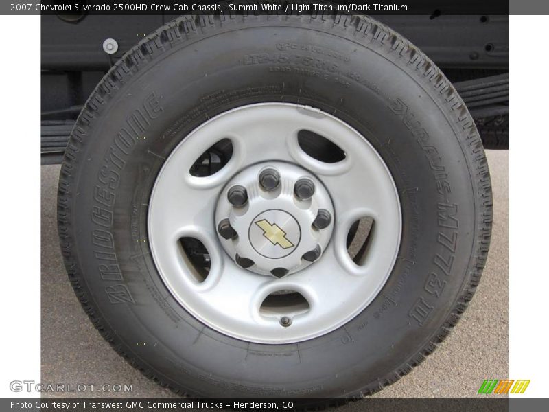 Summit White / Light Titanium/Dark Titanium 2007 Chevrolet Silverado 2500HD Crew Cab Chassis
